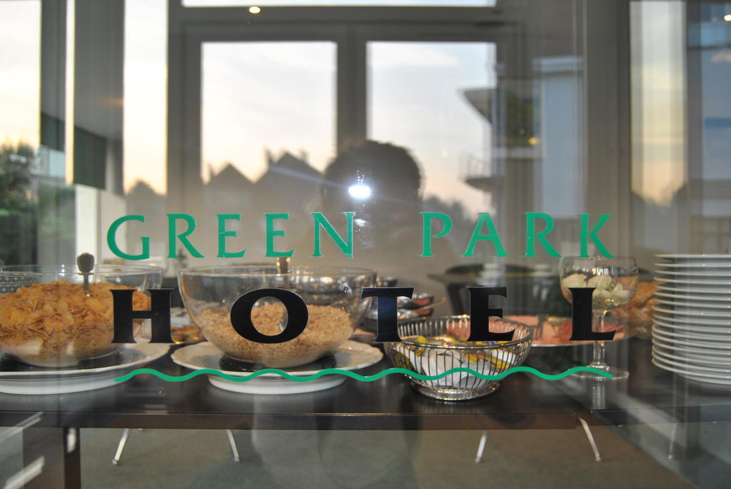 Greenpark Hotel Sint-Pieters-Leeuw Εξωτερικό φωτογραφία