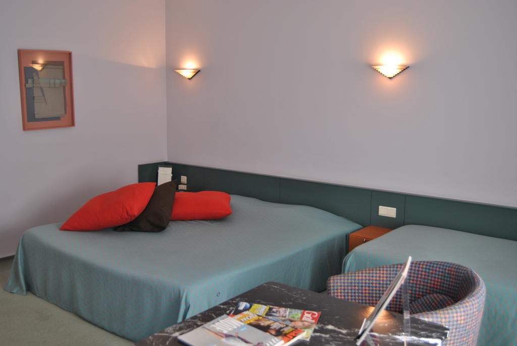 Greenpark Hotel Sint-Pieters-Leeuw Δωμάτιο φωτογραφία